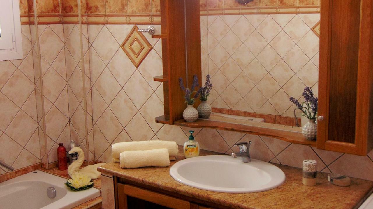 Summer Village House Popi Kanakádes Екстериор снимка